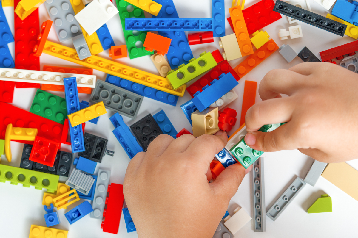 building resilience in school with LEGO bricks